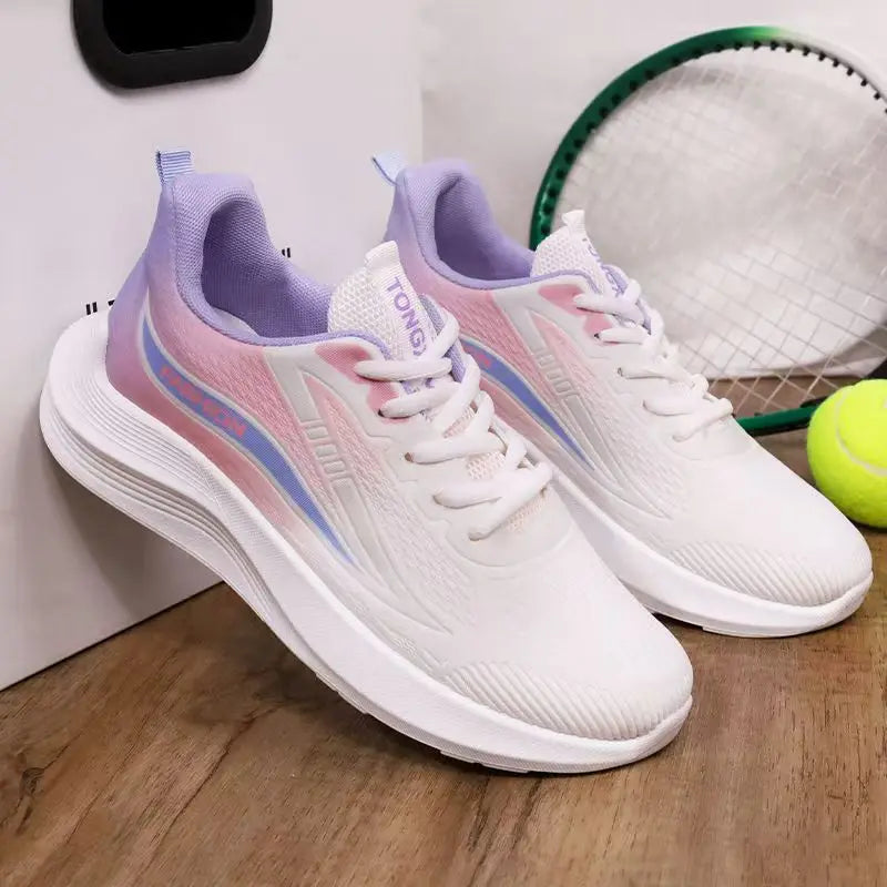 Tênis feminino de malha respirável, calçado esportivo casual para corrida, verão 2025, calçado para caminhada, tênis plataforma feminino