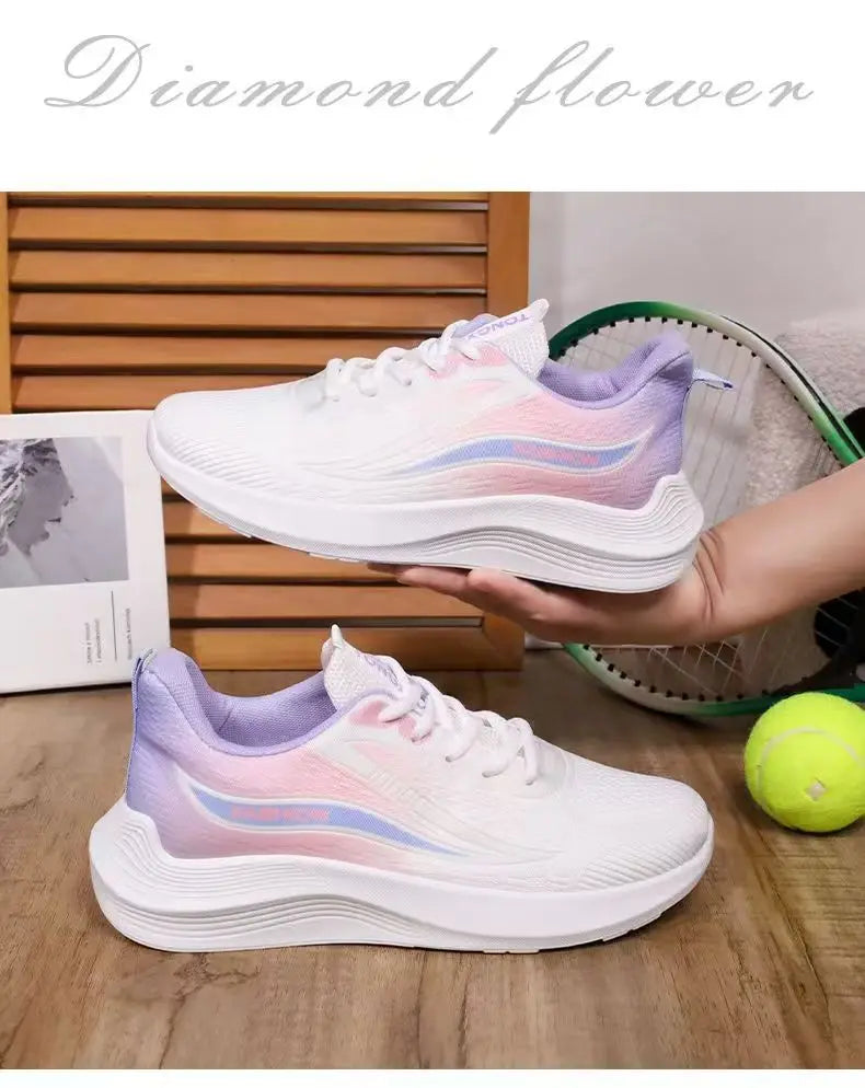 Tênis feminino de malha respirável, calçado esportivo casual para corrida, verão 2025, calçado para caminhada, tênis plataforma feminino