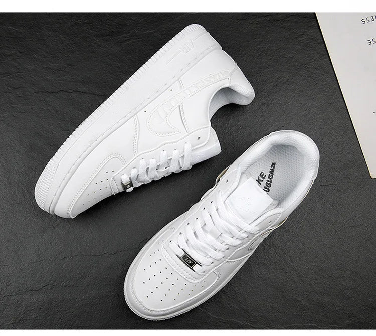 Moda sapatos masculinos de couro legítimo 2025 nova tendência coreana sapatos versáteis e antigos sola branca grossa esportes e lei